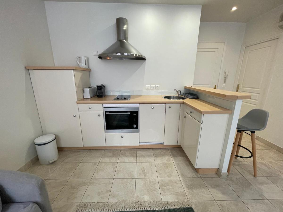La Fontaine Apartment Кан Екстериор снимка