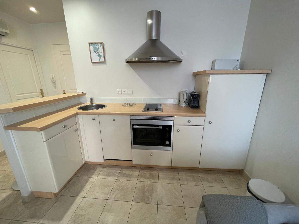 La Fontaine Apartment Кан Екстериор снимка